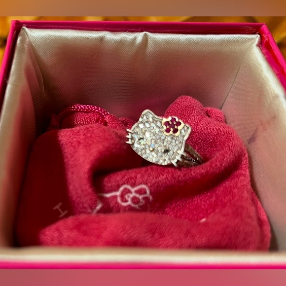 Hello Kitty Sanrio for Diamonique NWT Hello Kitty Flower Eternity Ring Size 8 🌸 - Picture 16 of 16